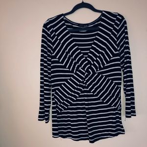 Cable and gage lightweight long sleeve top Xl